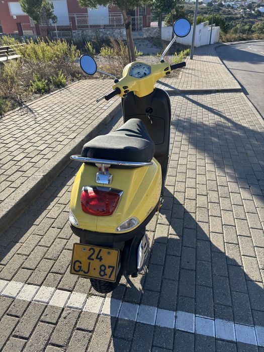 Vespa 50 em bom estado