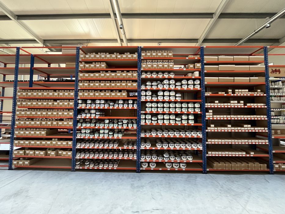 Regały półkowe metalowe kątownik polki magazynowe  STABILNE  MOCNE