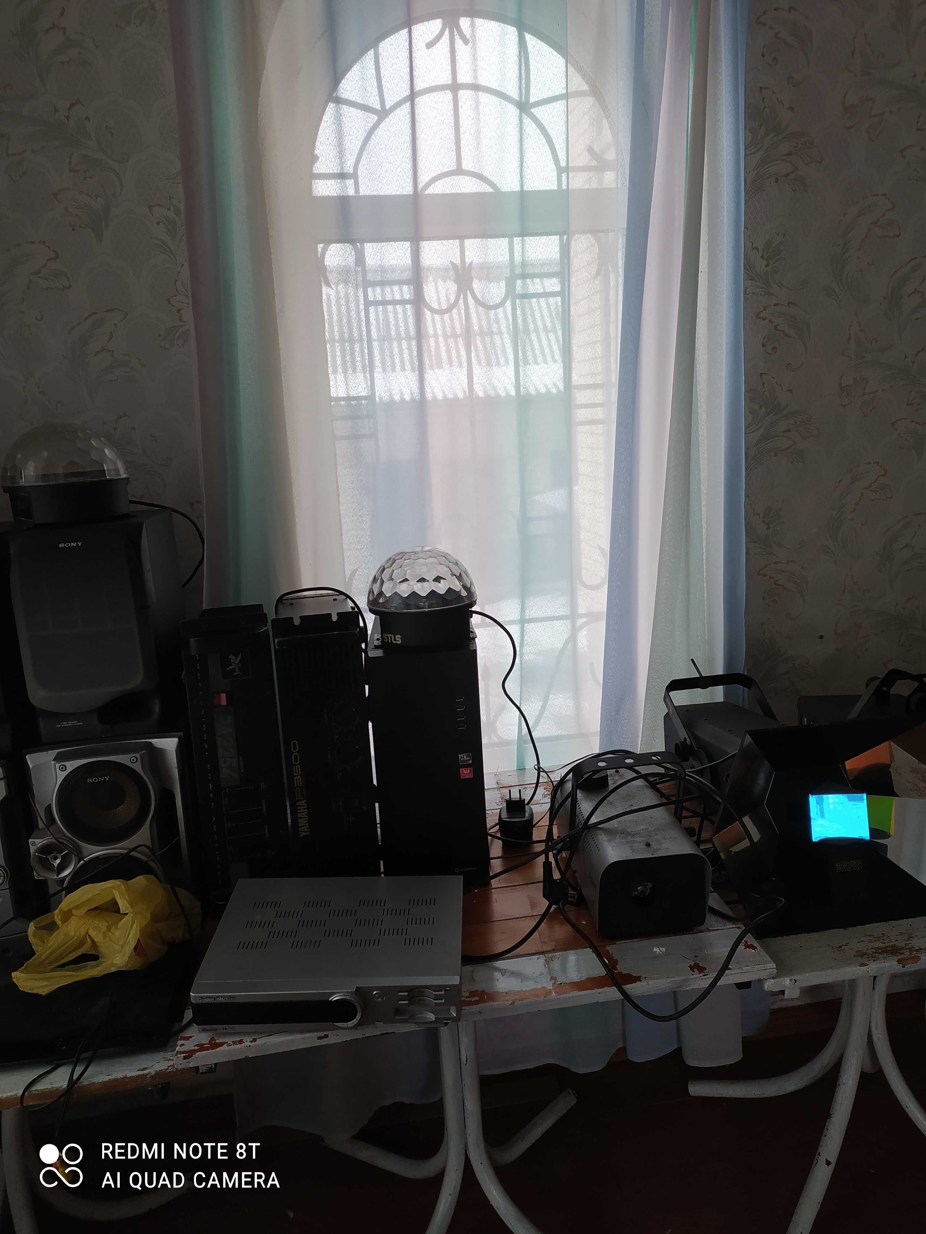 Продам  музикальную апаратуру со светомузикой или поменяю на прицеп.