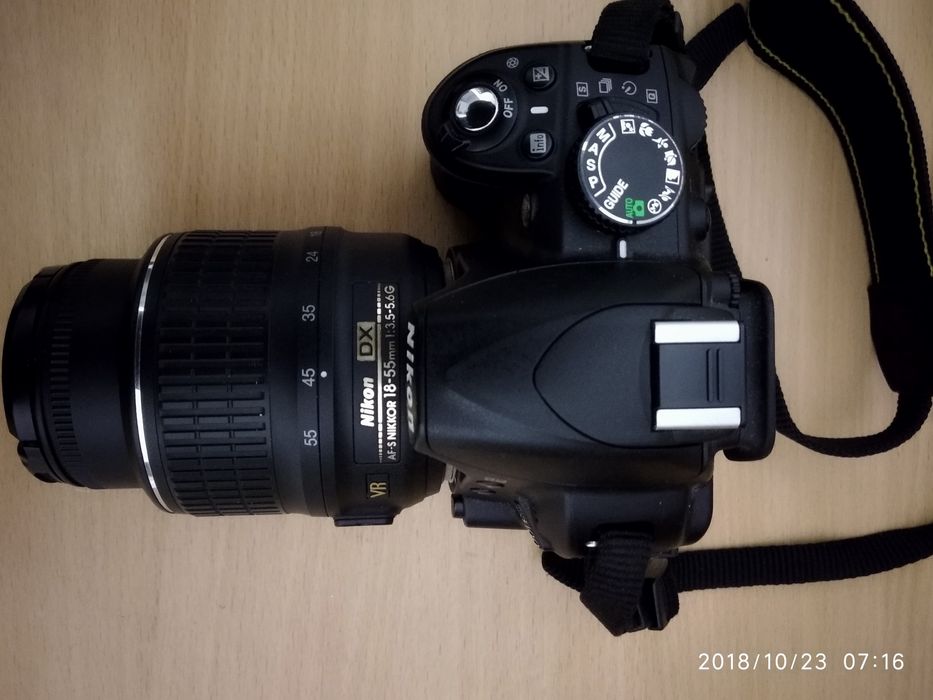 камера Nikon D3100