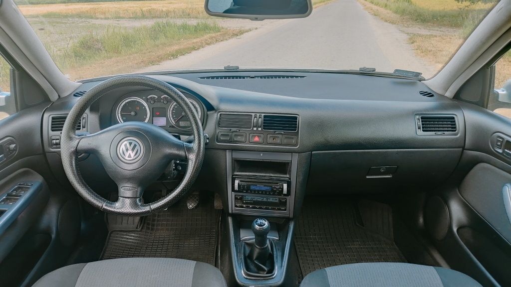 VW Volkswagen Bora 1.9 TDI 130 KM Doinwestowany PRYWATNY OC na rok