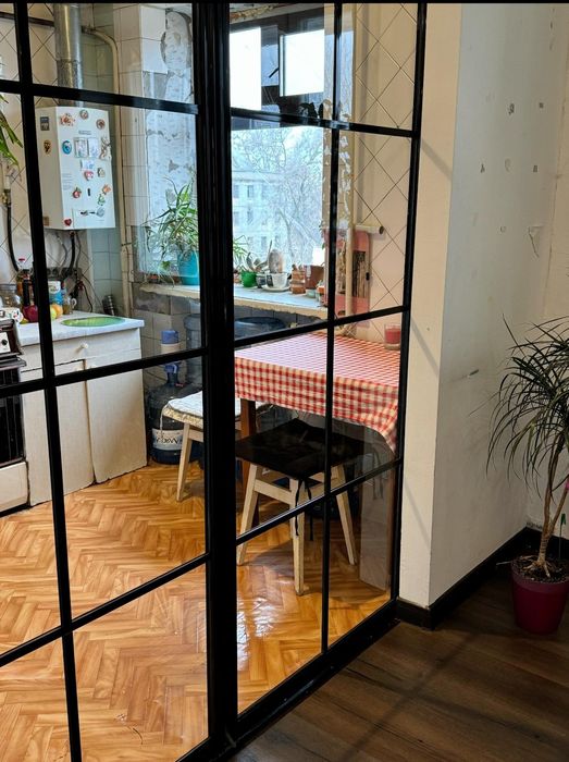 Продається 1кім. квартира на Науки (Гагаріна) біля парку. Торг.