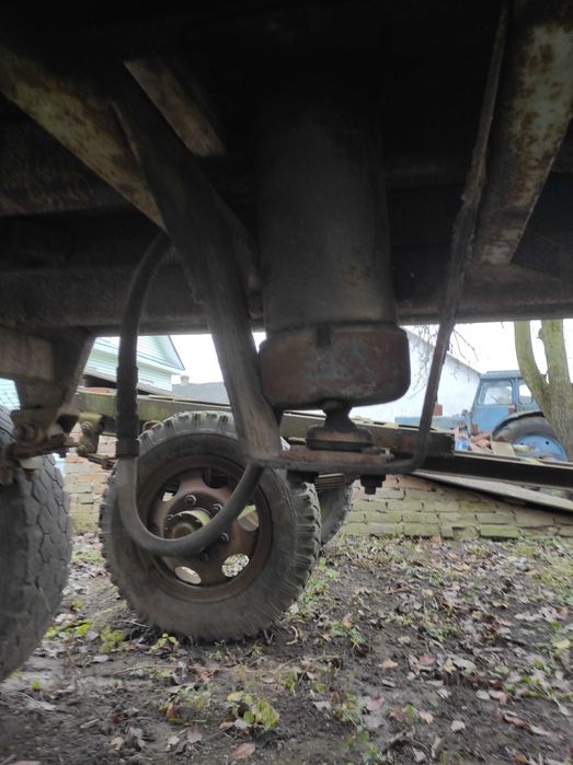 Продам зіловського прицепа