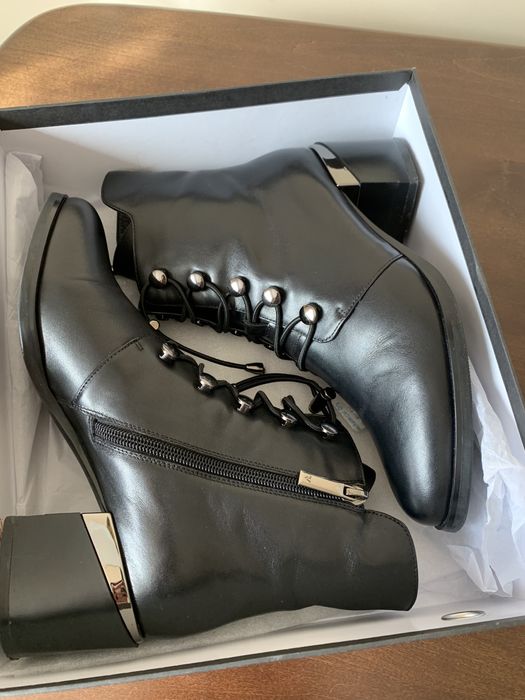 Шкіряні жіночі черевики Vito Rossi 39 розміру