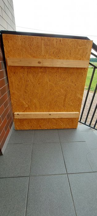 Klapa np na strych z drzewa