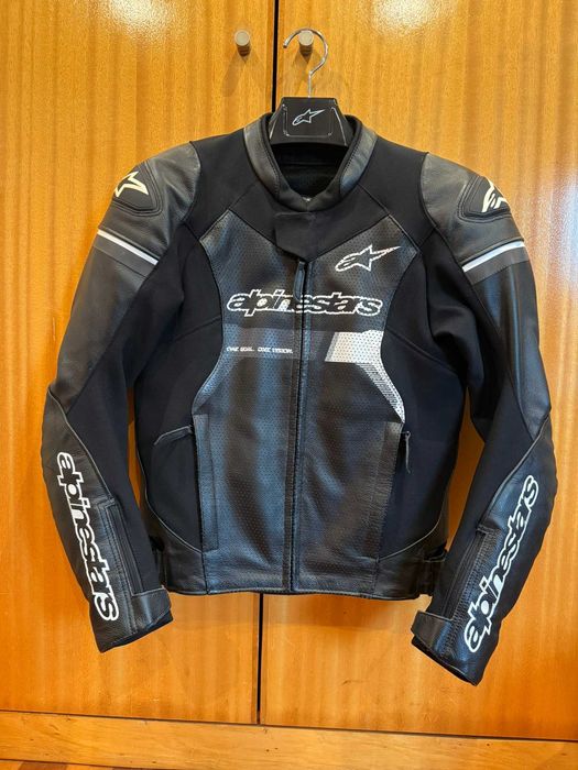 Casaco Alpinestars GP Force Airflow c/ protetor de costas