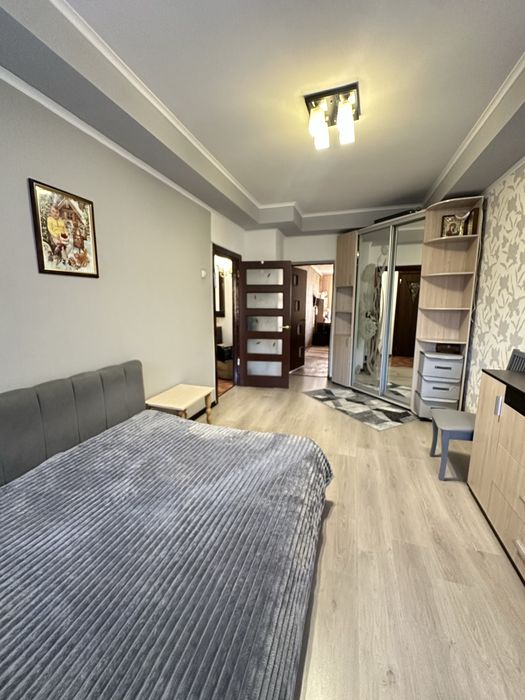 Продаж 2х кім. Козацька,32