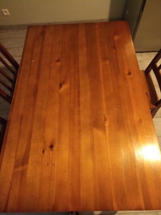 Stół 118x74,5cm i 4 krzesła