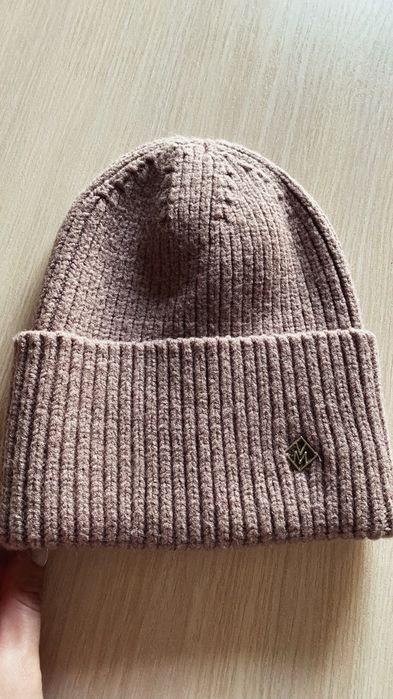 Шапка доросла жіноча