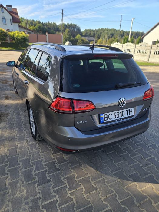 Volkswagen Golf 7 •2015 • 1.4 Бензин • Автомат • Універсал • Webasto