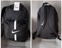 Oryginalny plecak szkolny Nike
Nowy z metką