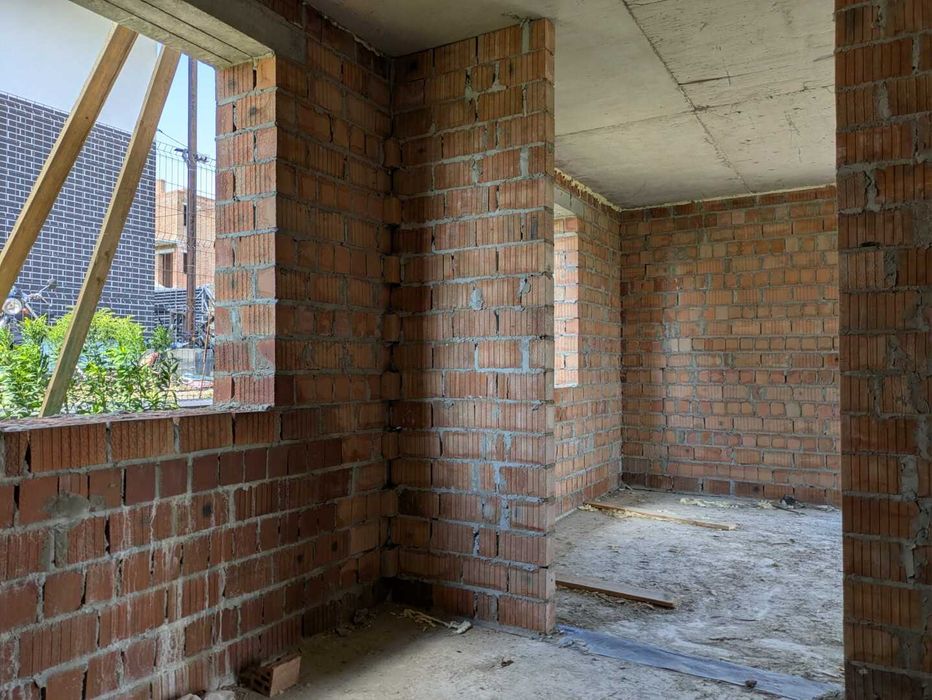 Продаж котеджу із власною земельною ділянкою,  Винники. Без комісії.