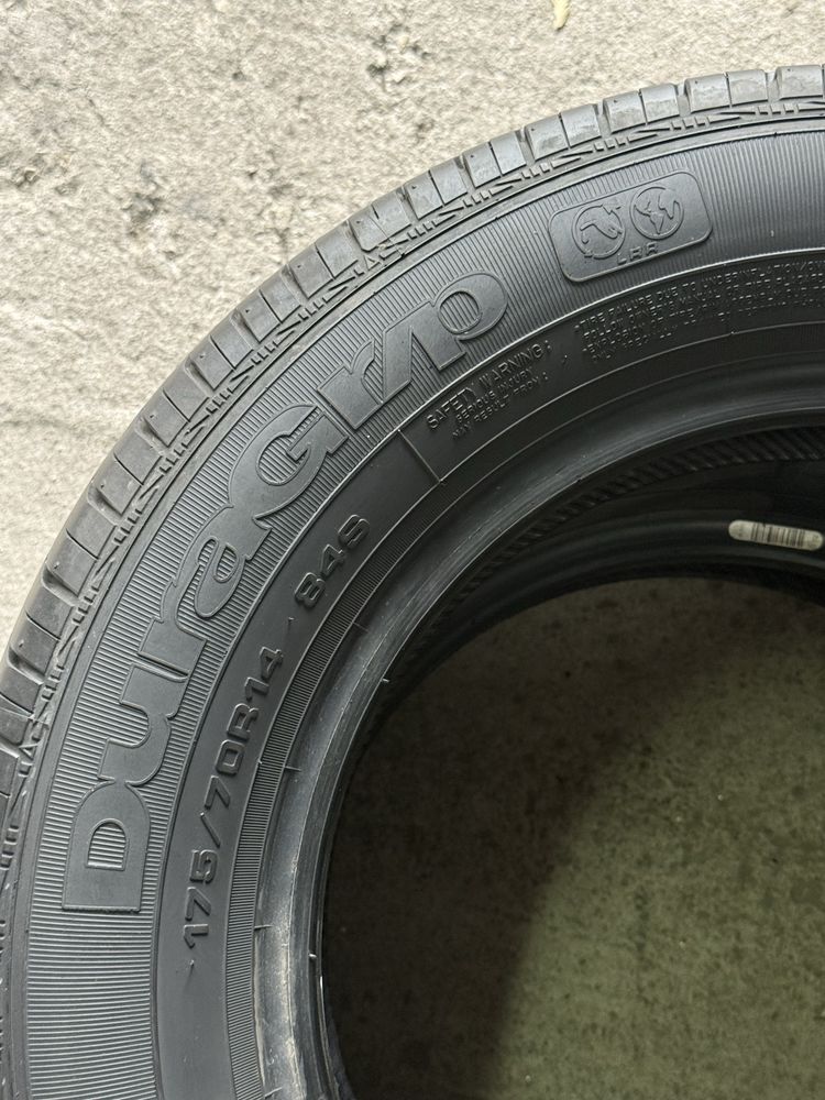 Pneus 175/70r14 Good Year DuraGrip com 85% piso
