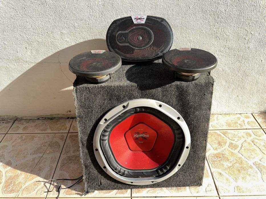 Subwofer + colunas Sony (Xplod)