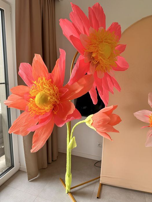 Ogromne kwiaty do dekoracji