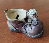 Skarbonka ceramiczna - but