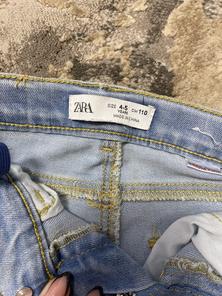 Джинси ZARA