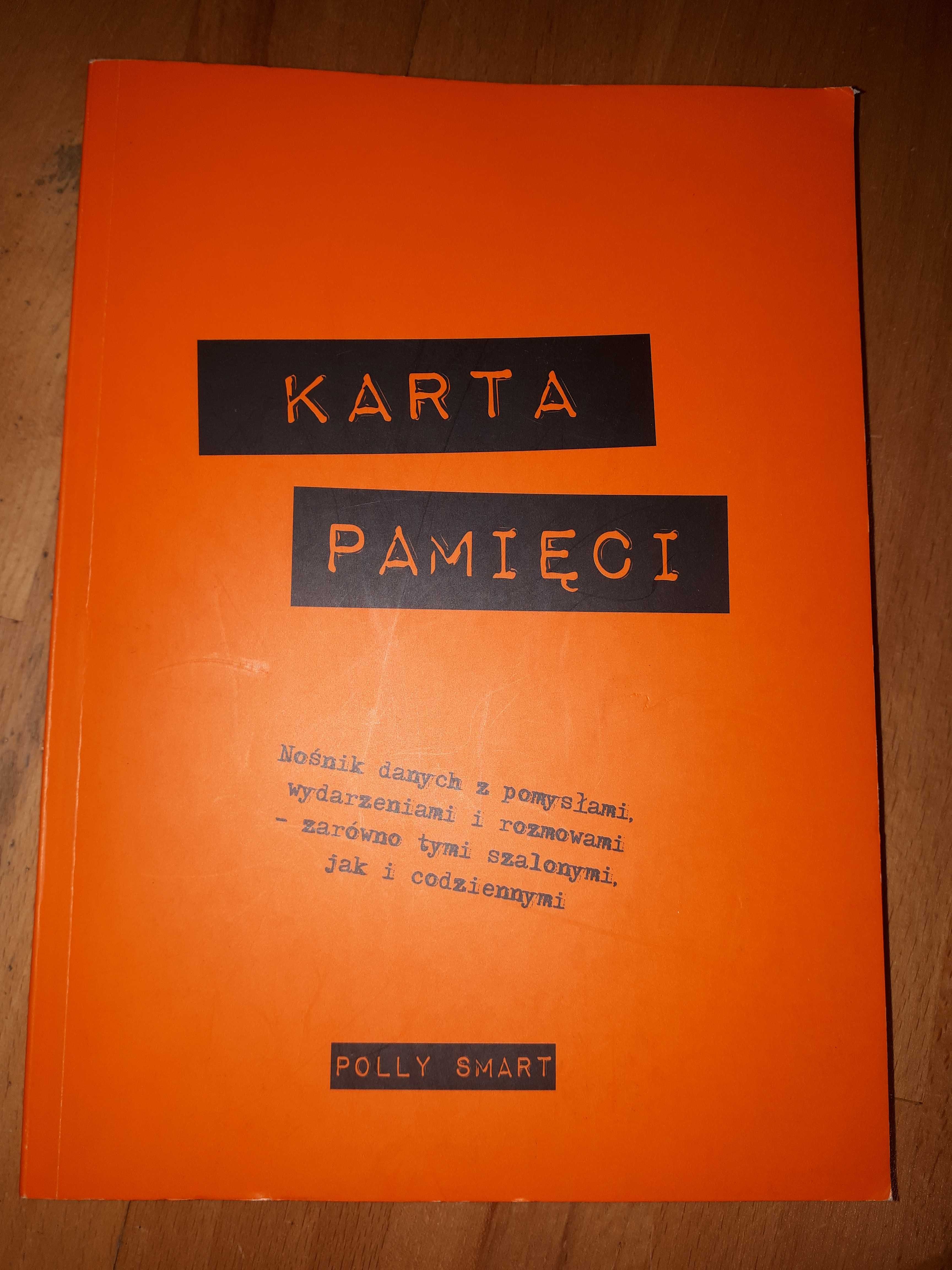 Karta Pamięci, Polly Smart