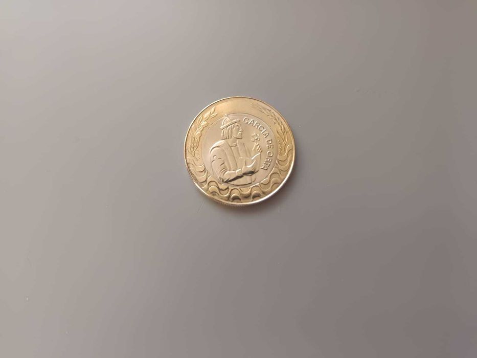 Moeda Comemorativa 200$00 - Garcia de Orta (2001)