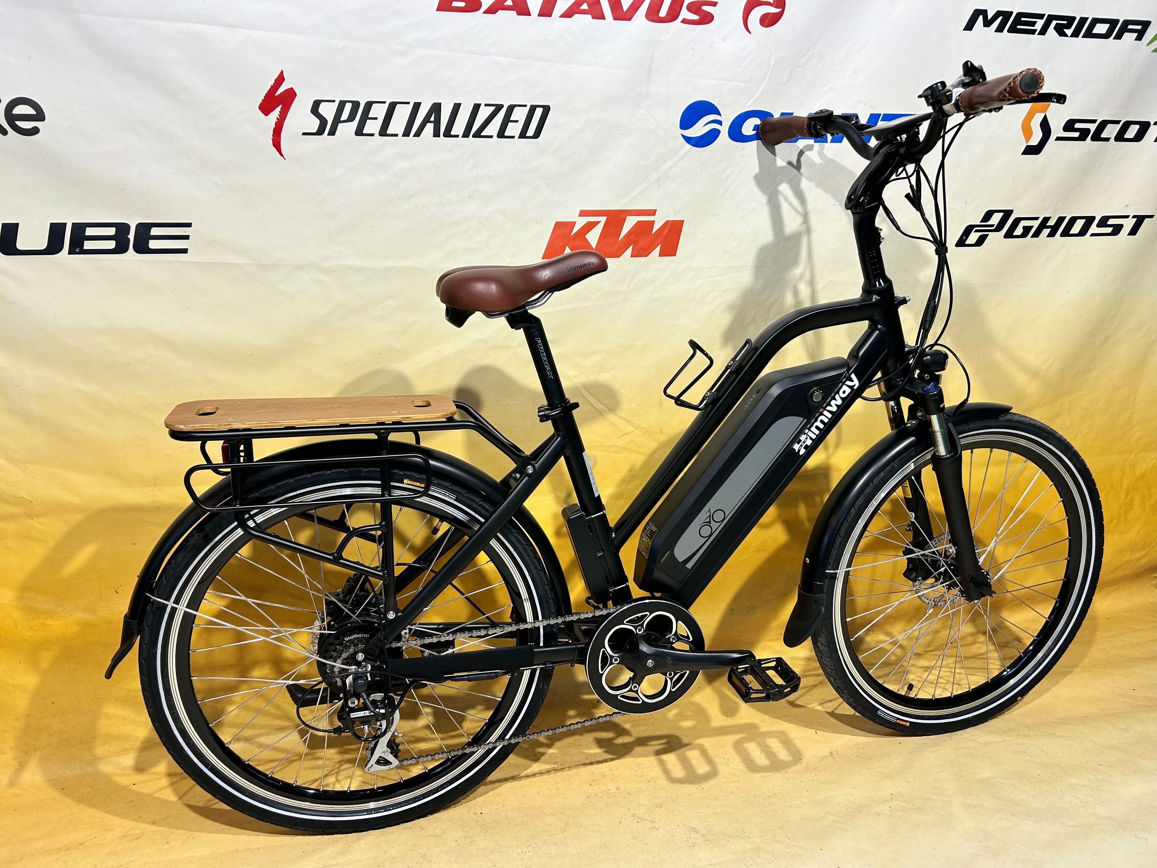 Elektryczny Rower Trekkingowy  /250W, 18.2AH, Zasięg 120KM/