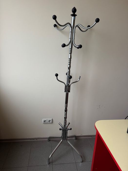 Вешалка для одежды напольная хром