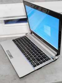 Laptop Asus i5 8GB RAM nvidiaGt520 250GB SSD