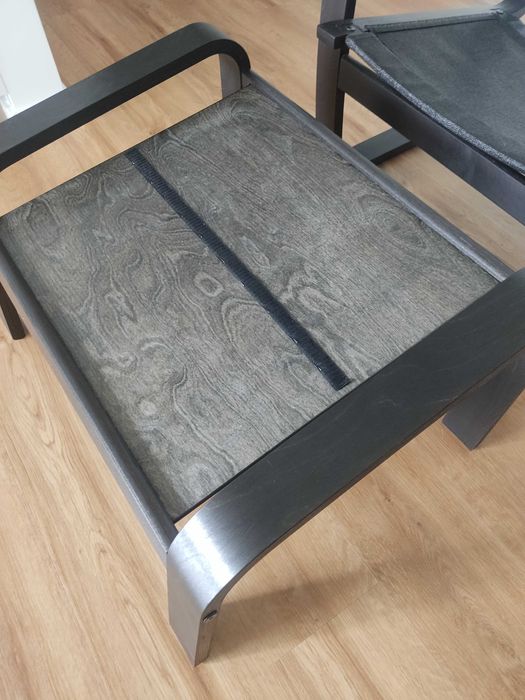 Repousa-pés - Modelo POÄNG, Preto com almofada Cinza, IKEA