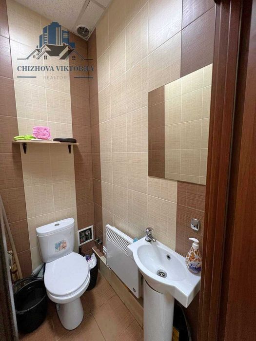 Продам офисное момещение. Отличная локация. Левый берег