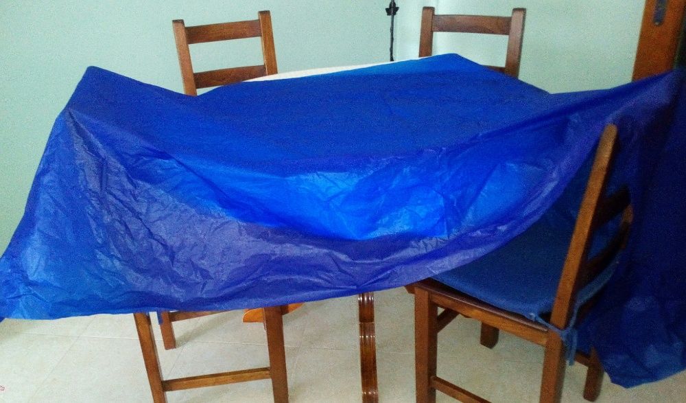 resguardo para cama e toalha plastica