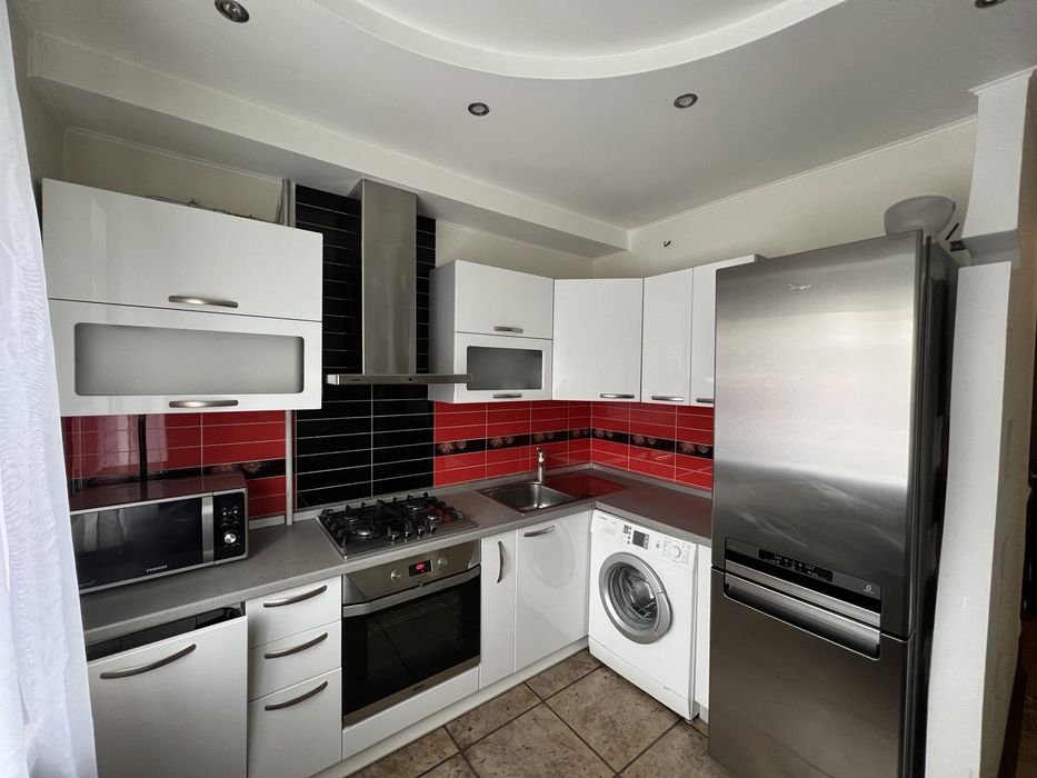 Квартира з ремонтом, район Масани!