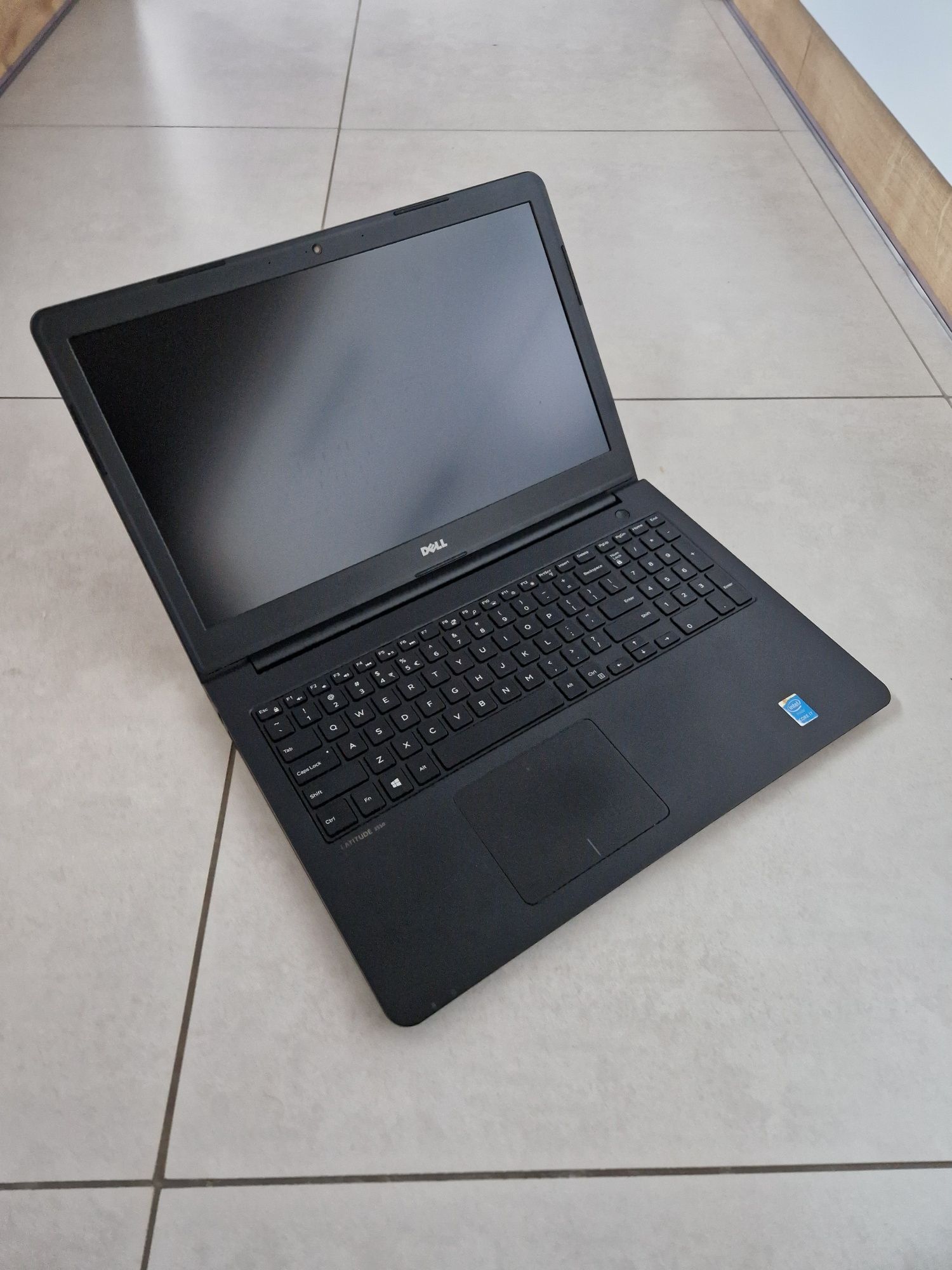 Laptop Dell Latitude 3550 I7 GF830M
