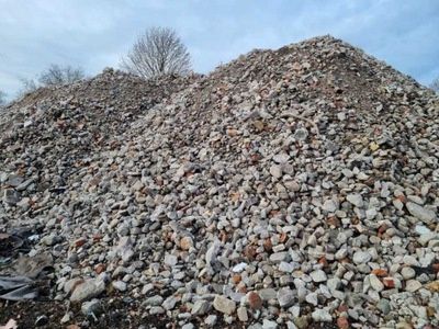 Kliniec Tłuczeń Beton Mielony Piasek Żwir