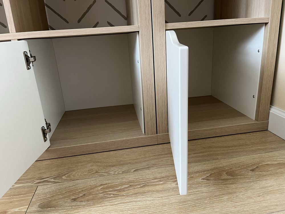 Dwa regały Ikea Kallax