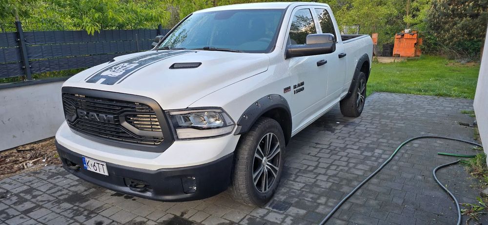 Dodge RAM Dodge ram 1500 4x4 5.7 hemi zdalne odpalanie 6osobowy 8hp