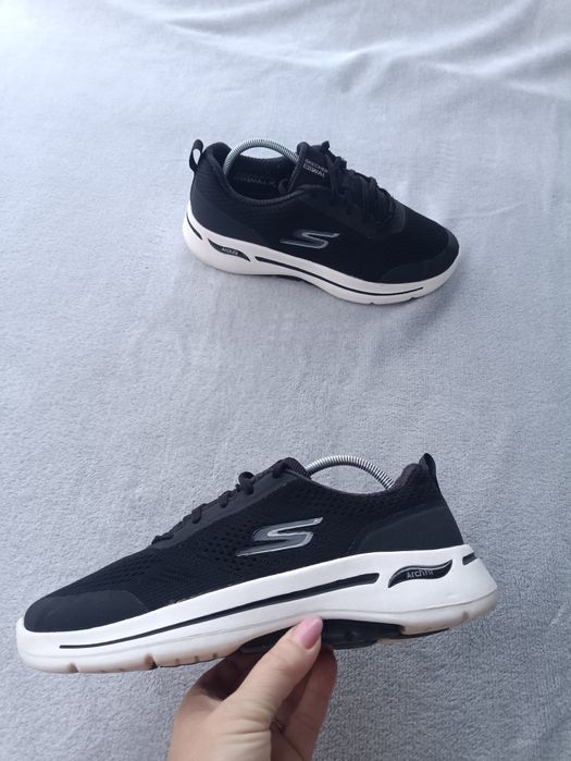 Женские кроссовки Skechers р39