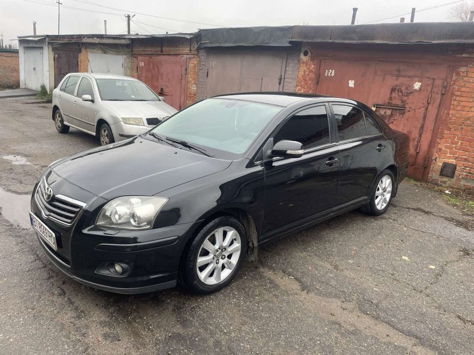 Тойота  авенсис продам