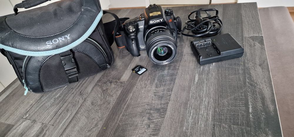 Aparat lustrzanka SONY a580 z obiektywem