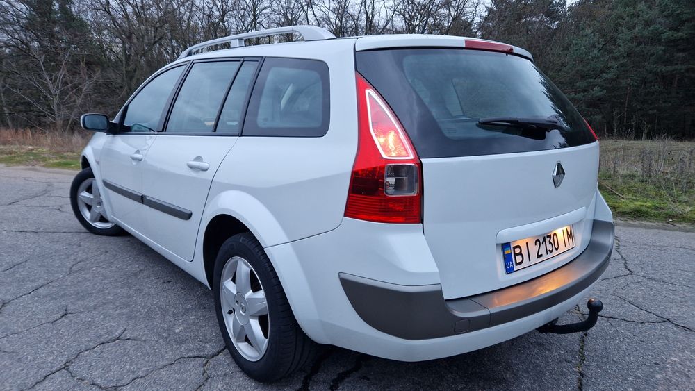 Автомобиль Renault Megan 1,6