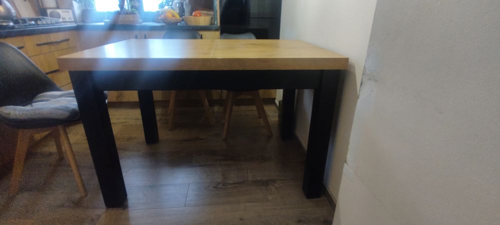 Stół drewniany 80x120 rozkładany do 160.