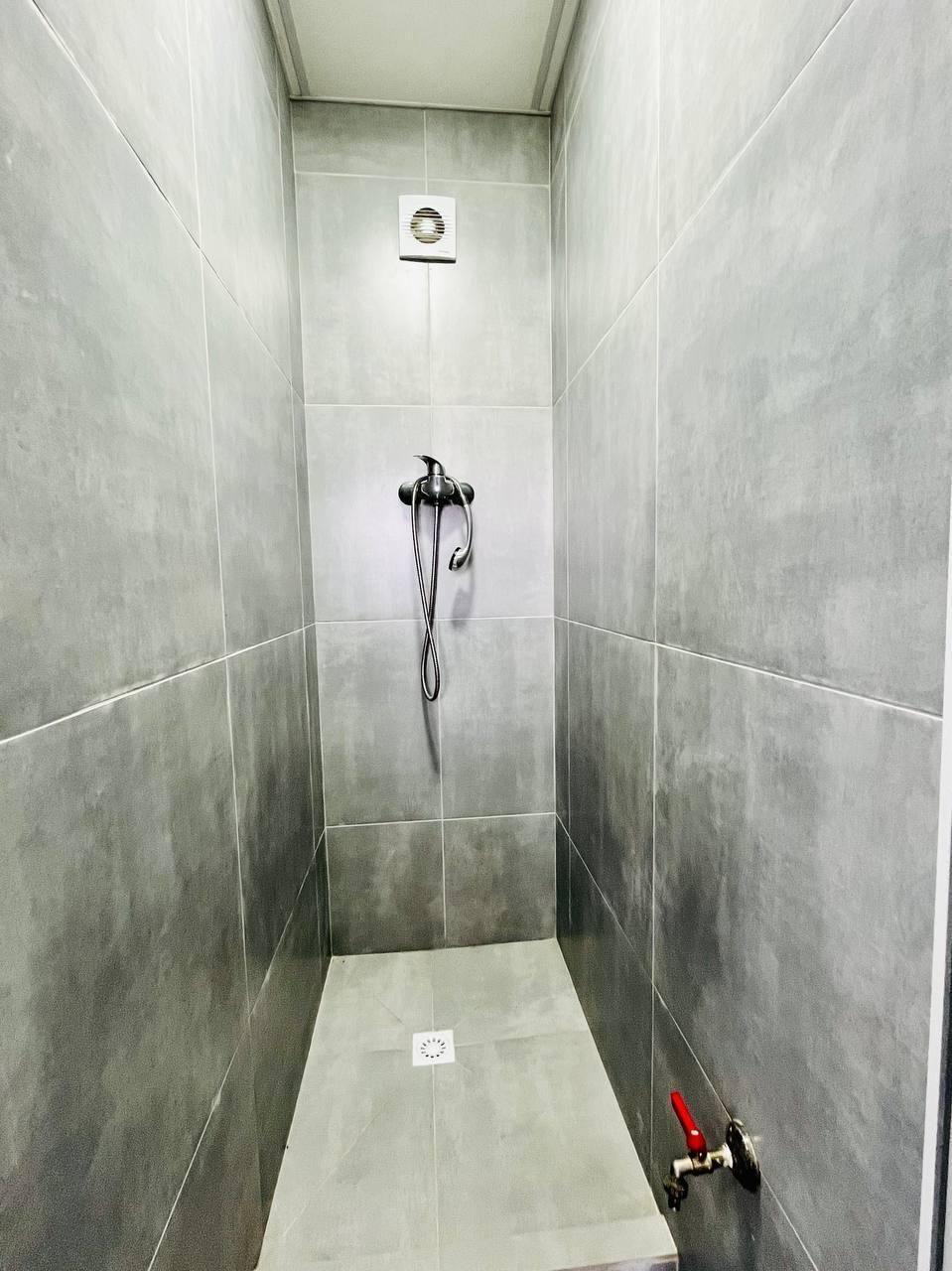 Здам офісне приміщення 315 кв, М Центральний ринок, вул. Різдвяна, 29б