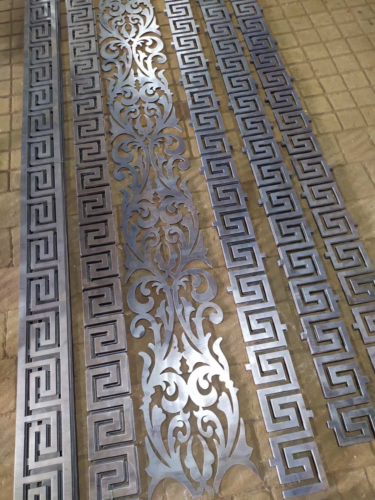 Лазерна різка металу Декоративні металеві панелі Ковані елементи Ковка