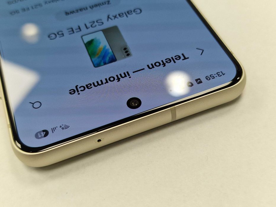 Samsung Galaxy S21 FE 5G/ 6GB/ 128GB/ Olive/ Grade A-/ + ładowarka