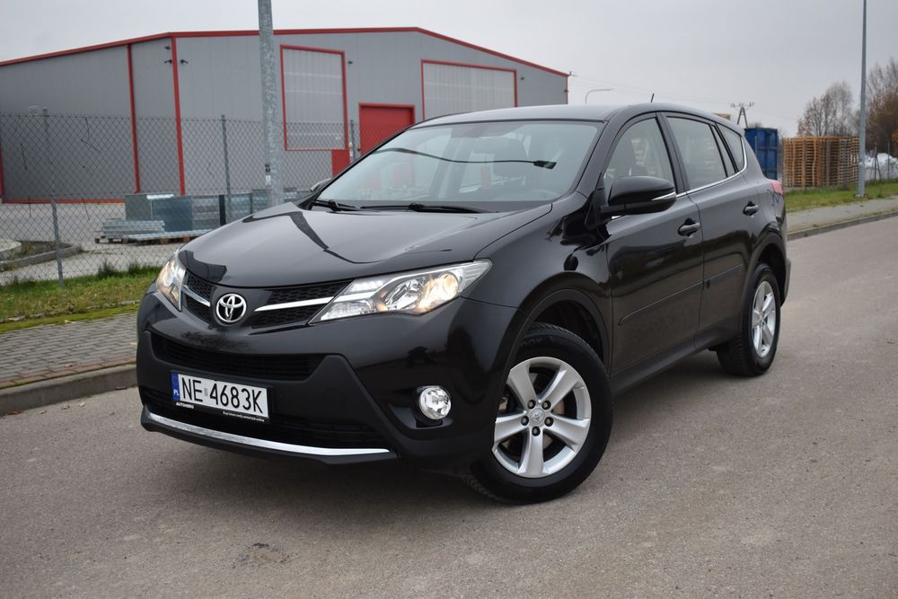 Toyota RAV4 2.0 D4D 124KM Bluetooth Kamera Alu 17” Zestaw głośnomówiący