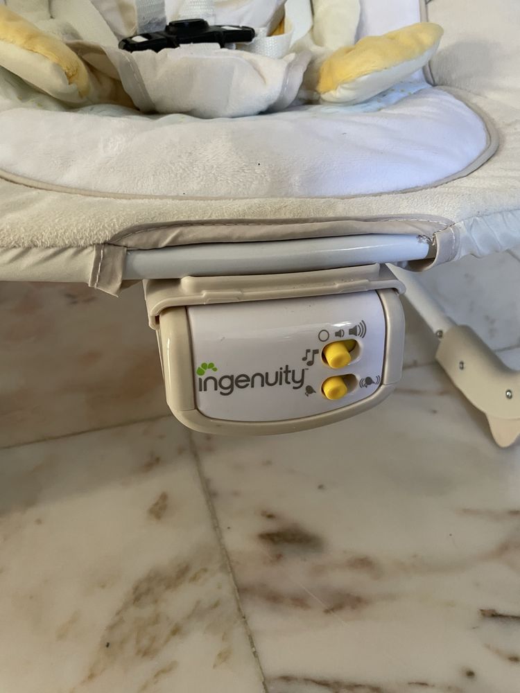 Espreguiçadeira vibratória bebé Ingenuity