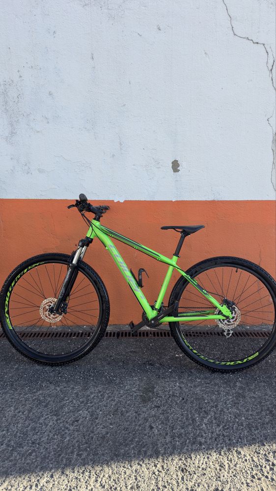 Bicicleta  BTT 29