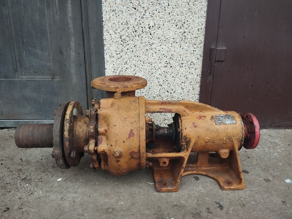 Насос центробіжний