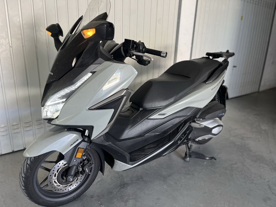Honda forza 350cc