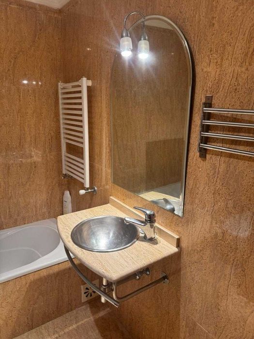 Quarto num apartamento  Cascais