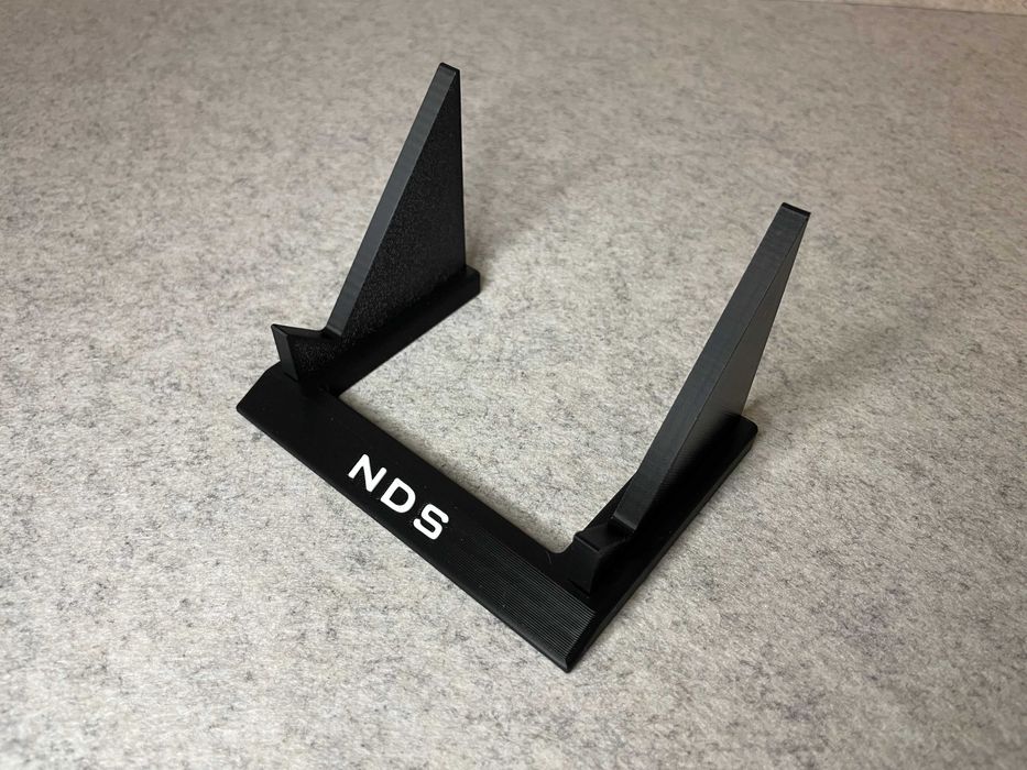Stojak na konsole Nintendo DS/3DS czarny