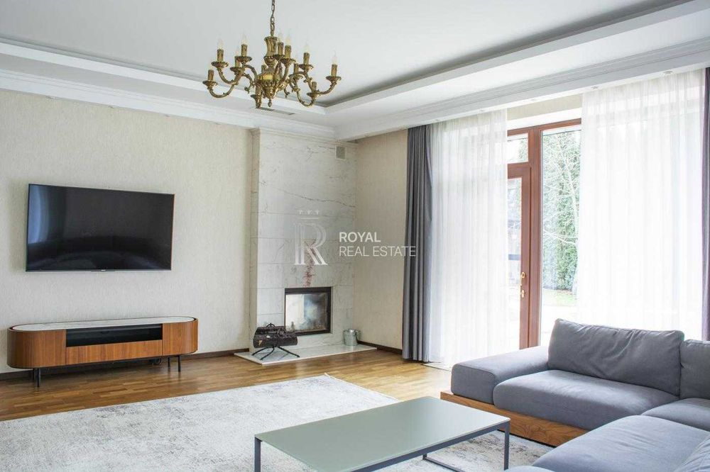 Аренда дома 327м2 КГ Солнечная Долина Романков 11 соток бассейн